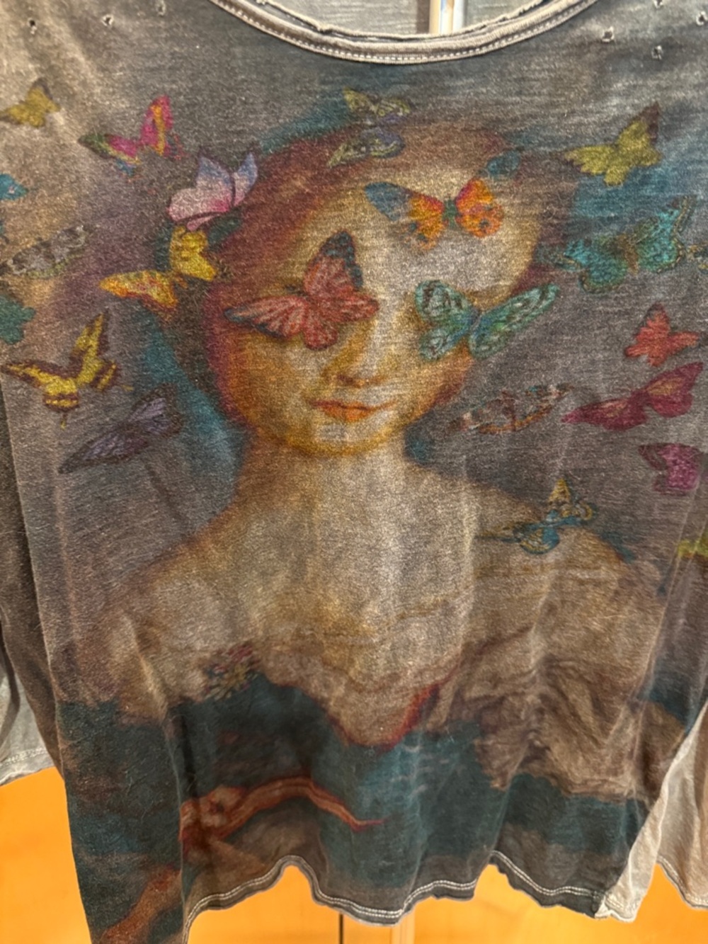 Women's Grey Long Sleeve Graphic Tee with Butterfly Art - Picture 4 of 11